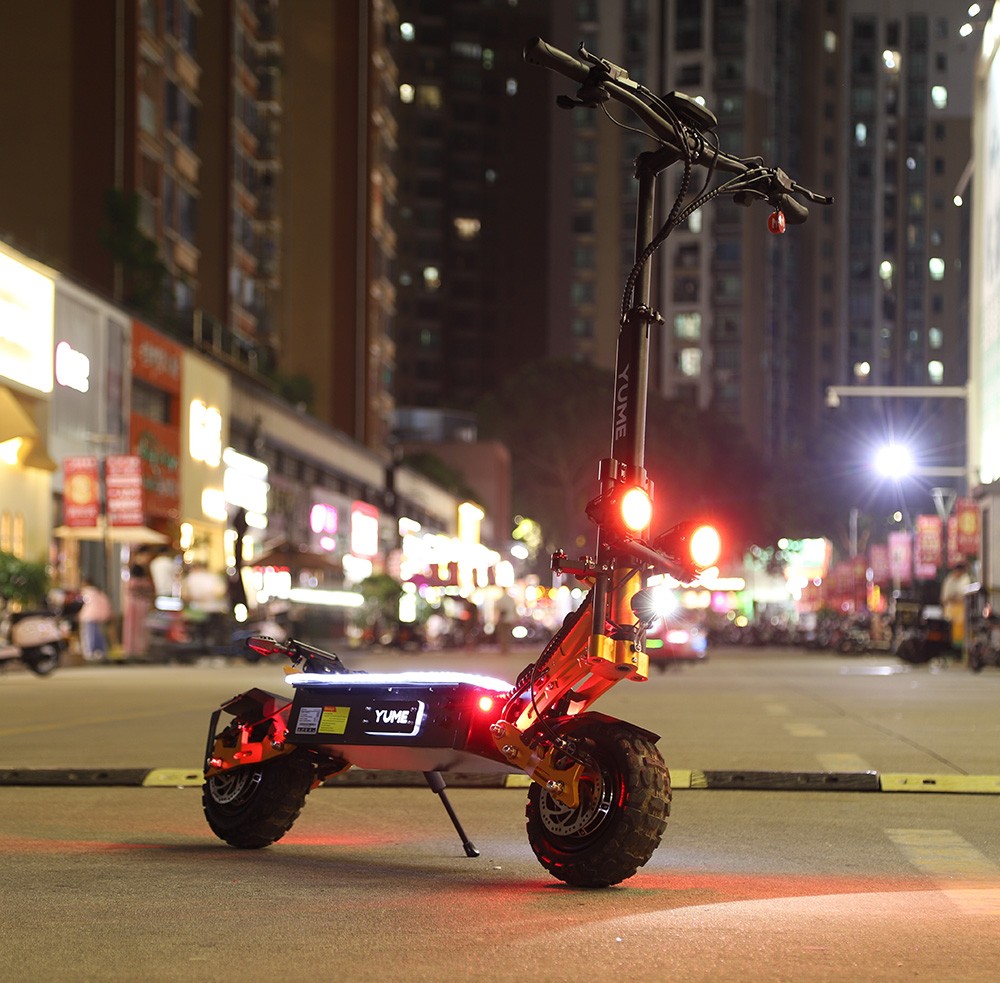 YUME X11  Electric Scooter  3000W*2 Motor  60V 27Ah Battery  11-inch Off-road Fat Tires  80km/h Max Speed  90km Max Range  EBS 